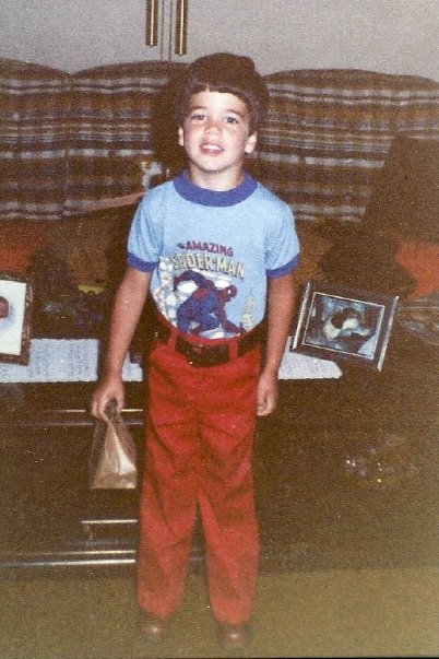 208949_1017399642578_94_n