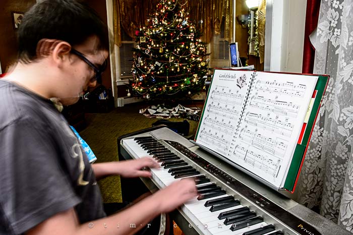 Yr6•076/365•1902 Carol of the Bells December 15, 2014