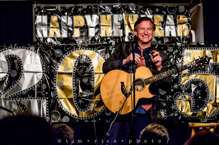 Yr6•096-365•1919•Ellis Paul at Club Passim