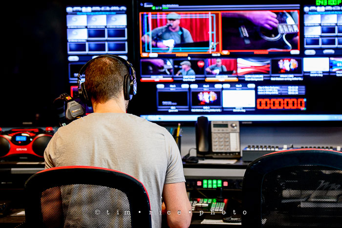 Yr6•187-365•2006•The Milford TV Coffee House