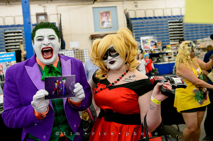 Yr6•287-365•2083•Dun-na-na-na-na-na-na-na BATMAN!_