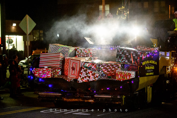 Yr7•094-365•2258•The Milford Santa Parade
