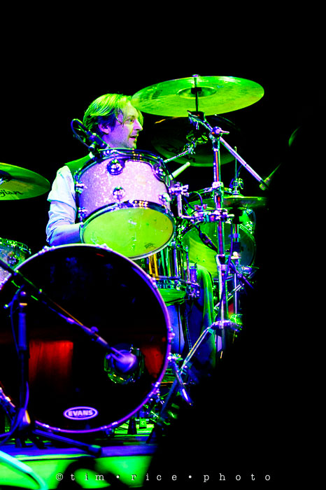 Yr7•111-366•2298•The Peacheaters