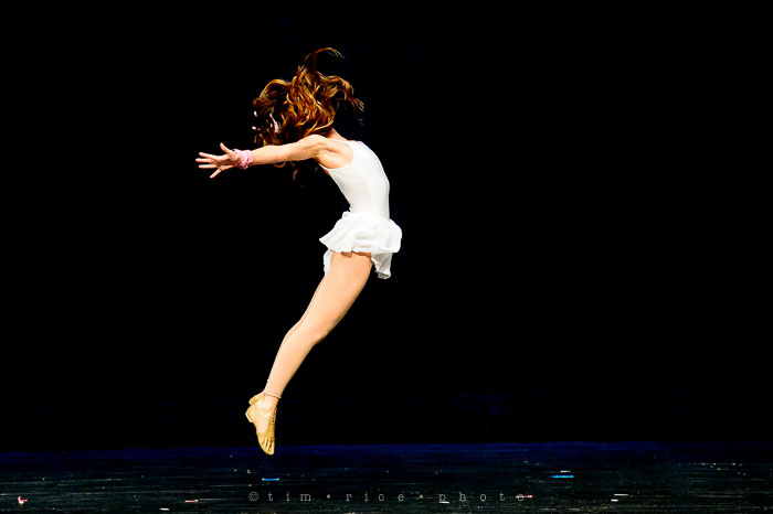 Yr7•111-366•2299•Dancers