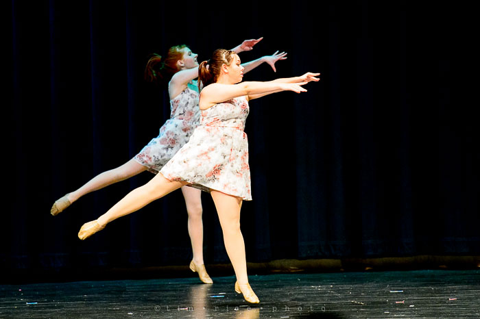 Yr7•125-366•2299•Dancers