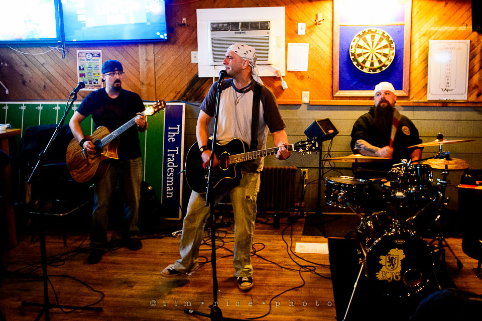 Yr7•164-366•2352•Tres Hombres