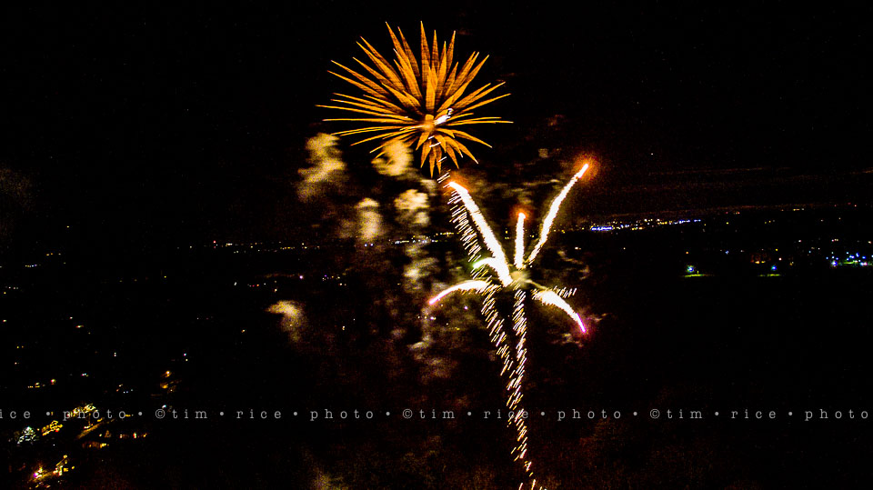 yr8%e2%80%a2067-365%e2%80%a22614%e2%80%a2fireworks-eye-to-eye