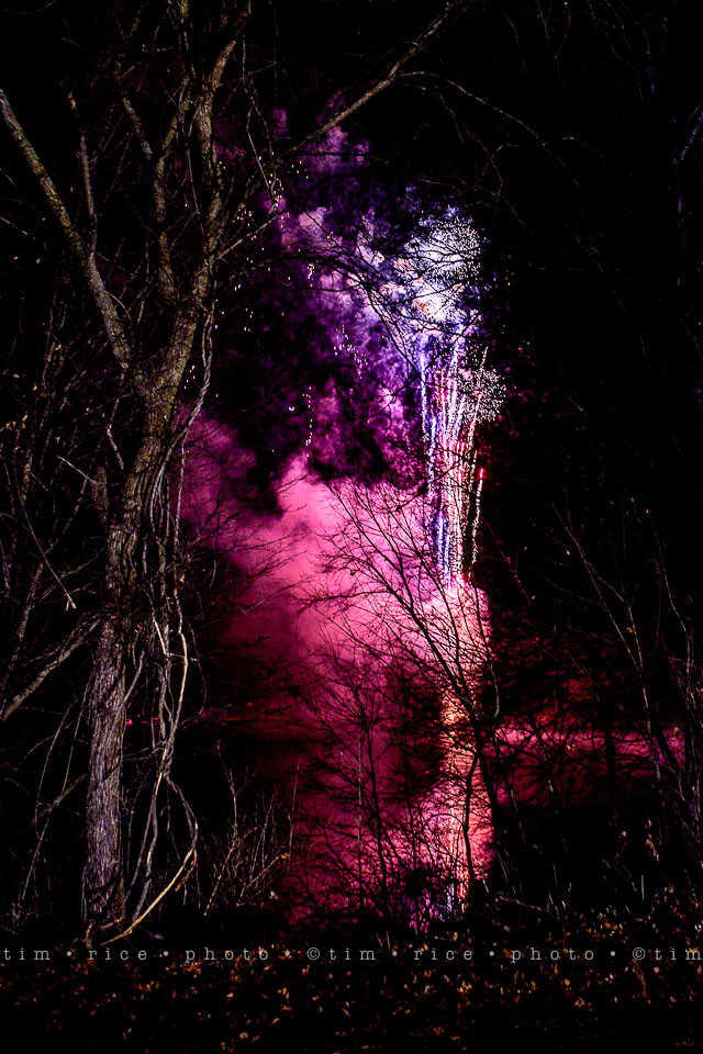 yr8%e2%80%a2085-365%e2%80%a22614%e2%80%a2fireworks-eye-to-eye