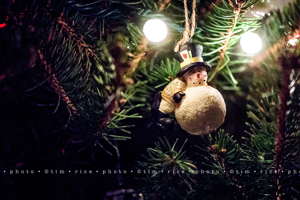 yr8%e2%80%a2074-365%e2%80%a22622%e2%80%a2snowman-in-square