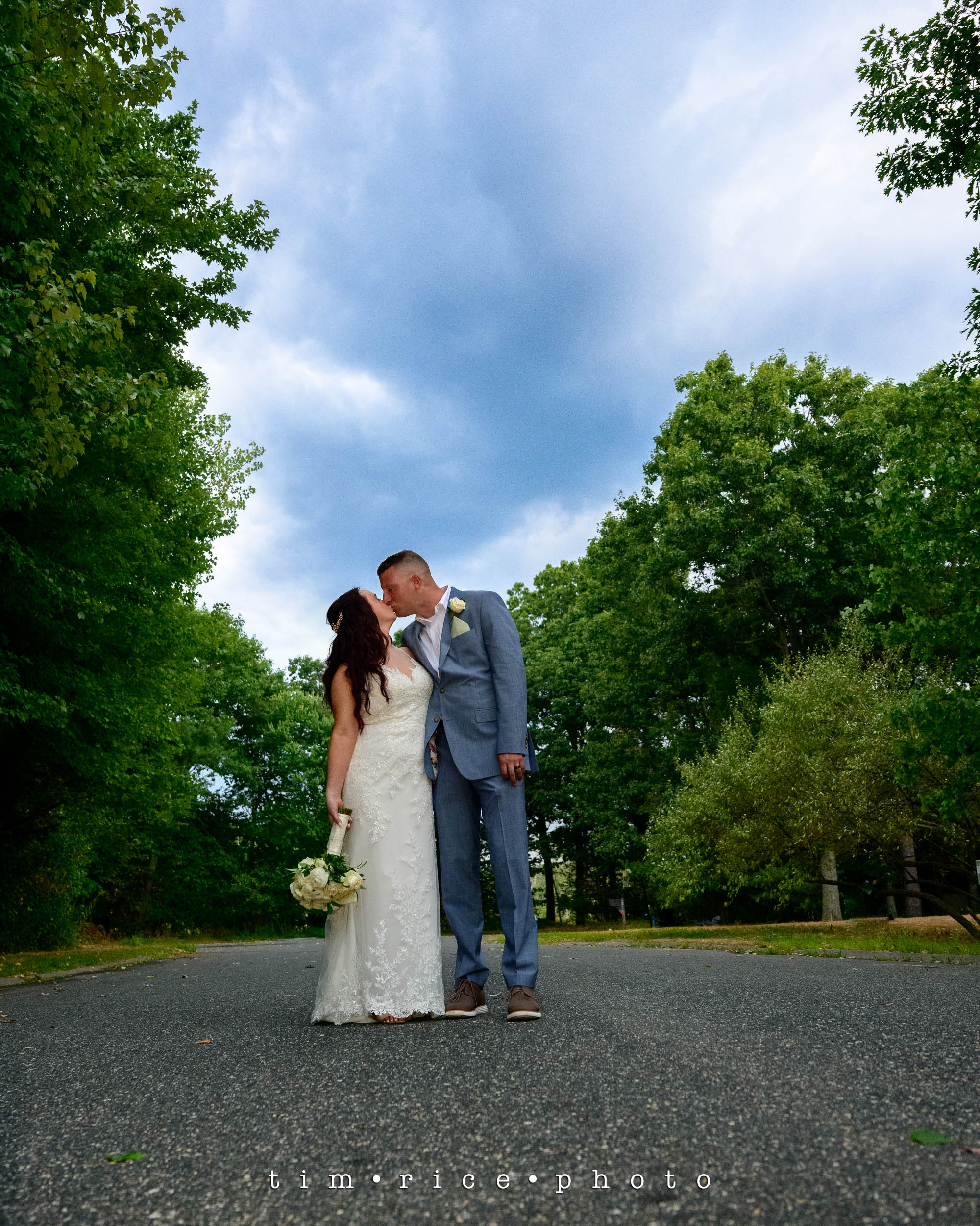 the dailypic 4709 yr13 326 Colleen and Bruce – tim rice photo